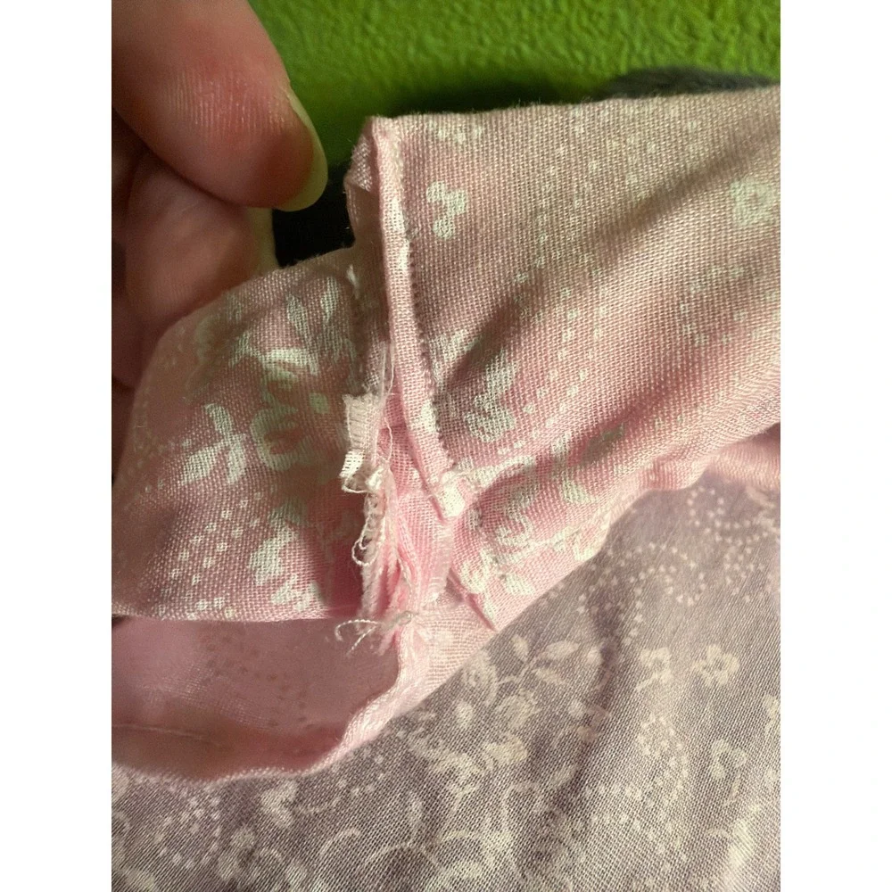 Vintage Pink Floral Calico Half Apron with Pockets Cottagecore Farmhouse Style